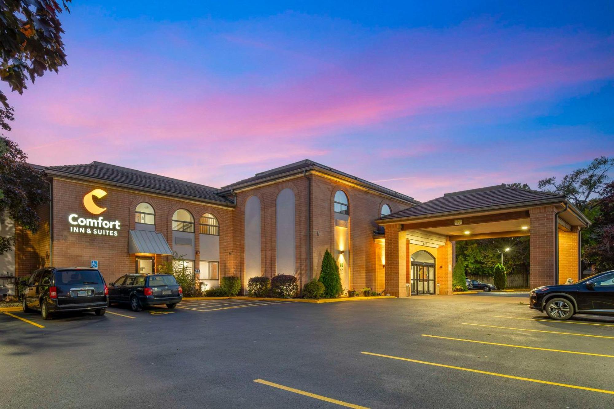 Comfort Inn & Suites Mundelein-Vernon Hills Bagian luar foto