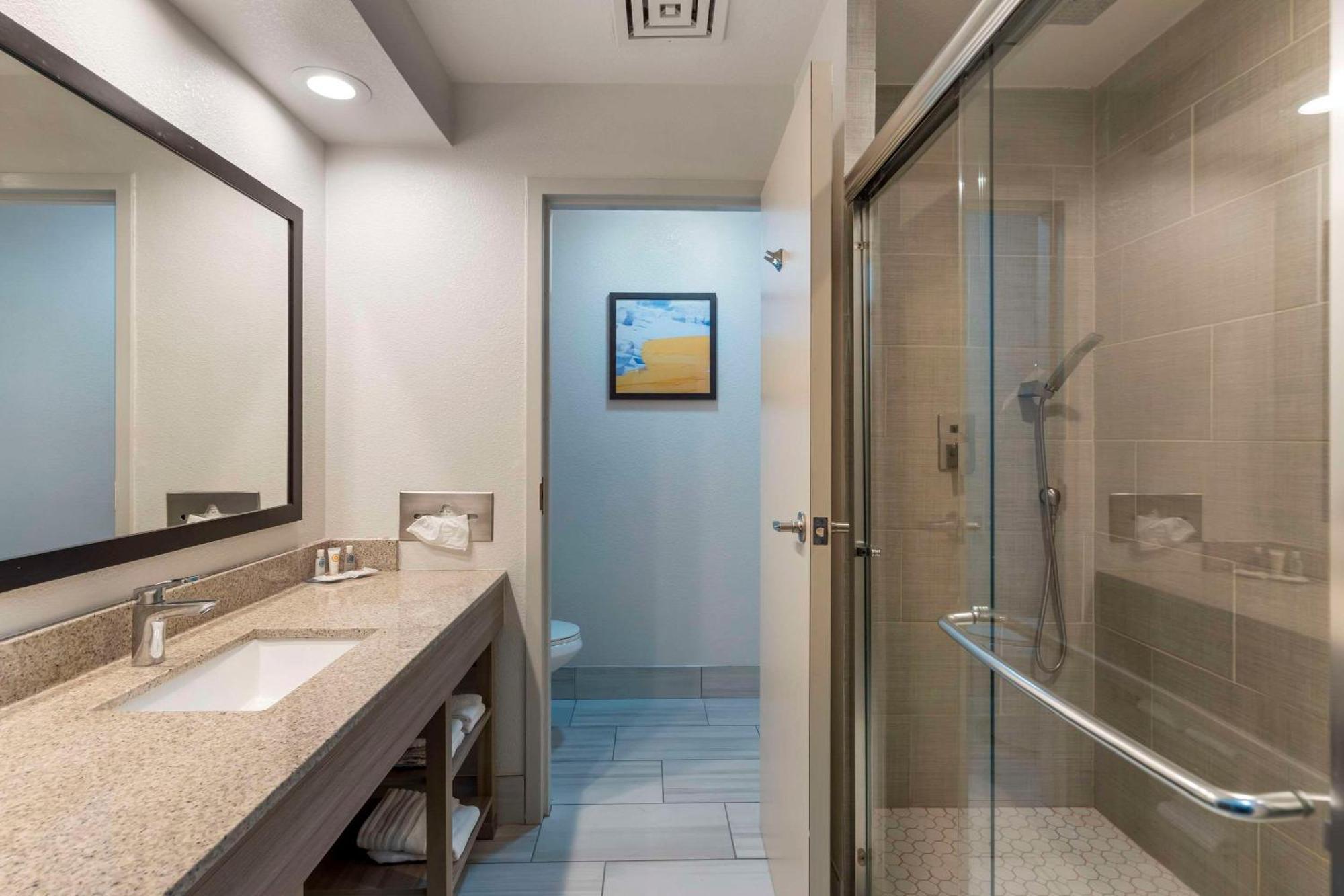 Comfort Inn & Suites Mundelein-Vernon Hills Bagian luar foto