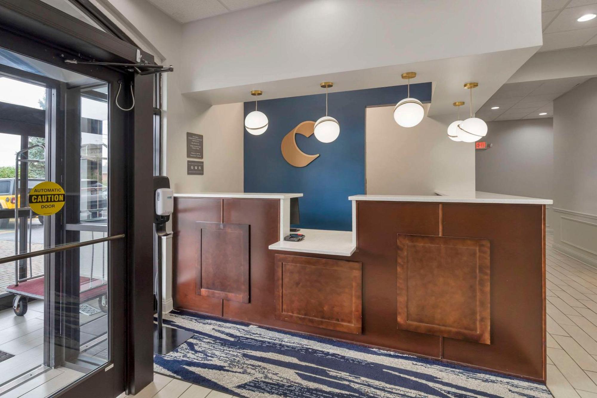 Comfort Inn & Suites Mundelein-Vernon Hills Bagian luar foto