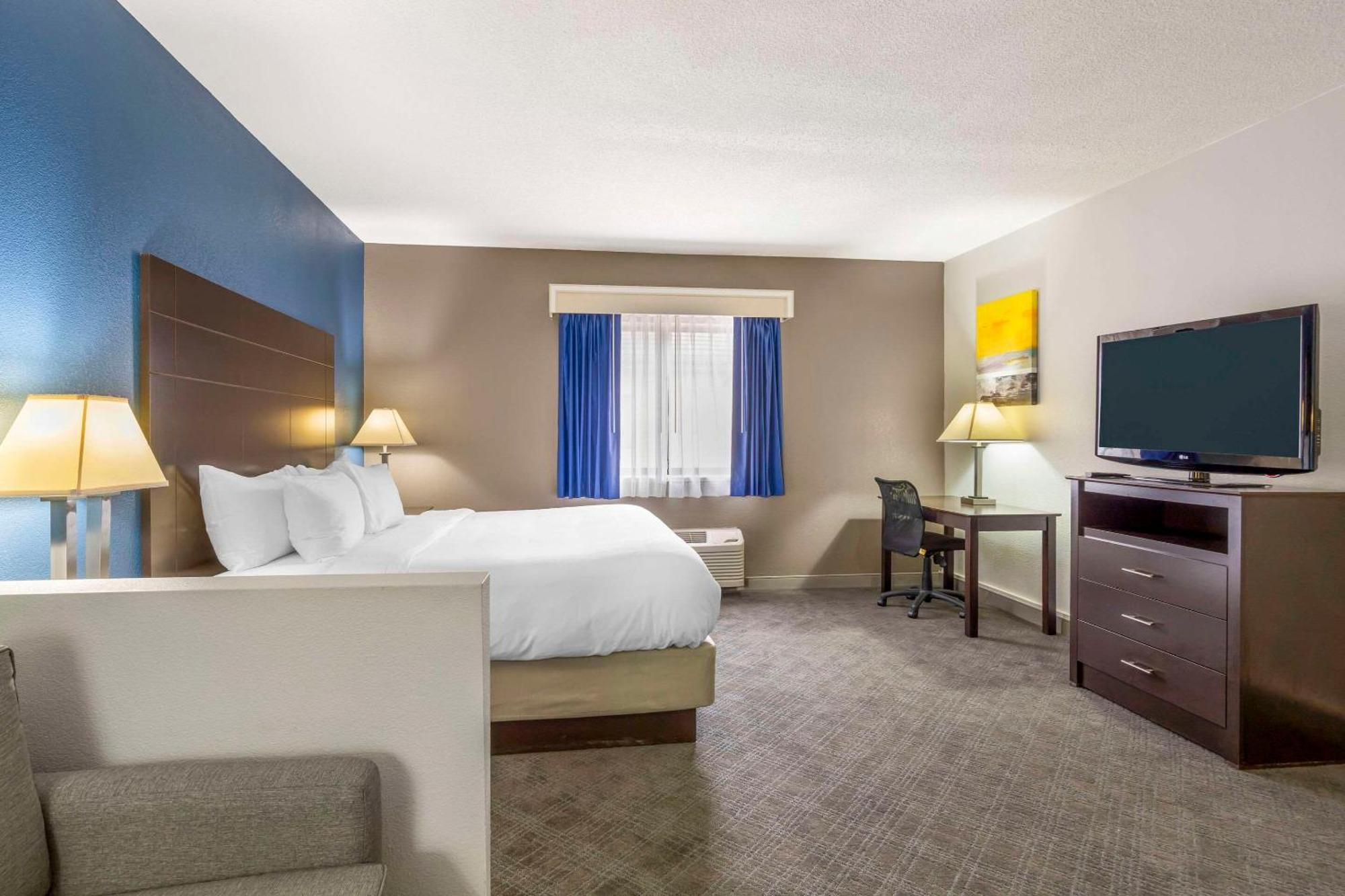 Comfort Inn & Suites Mundelein-Vernon Hills Bagian luar foto