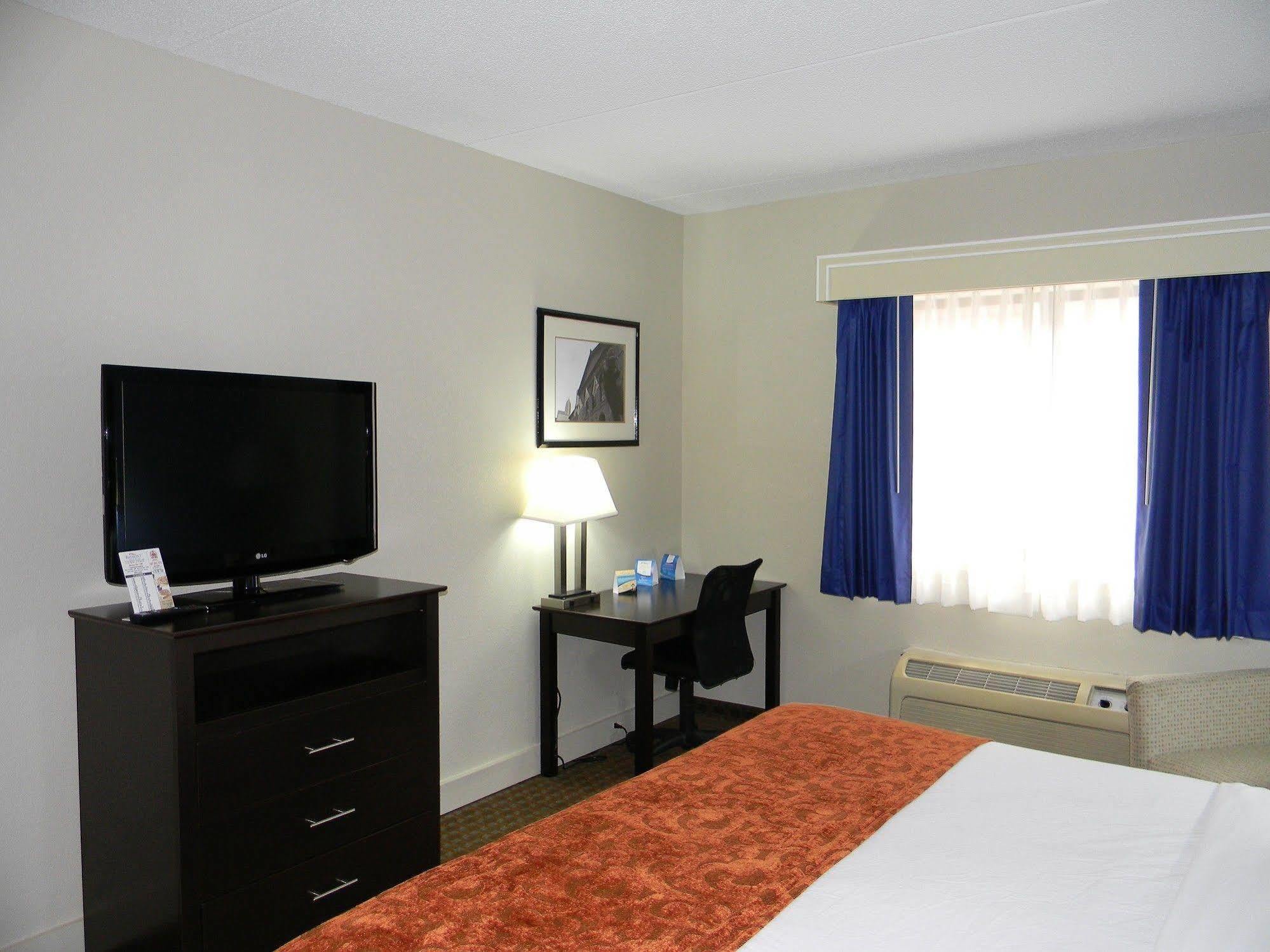 Comfort Inn & Suites Mundelein-Vernon Hills Bagian luar foto