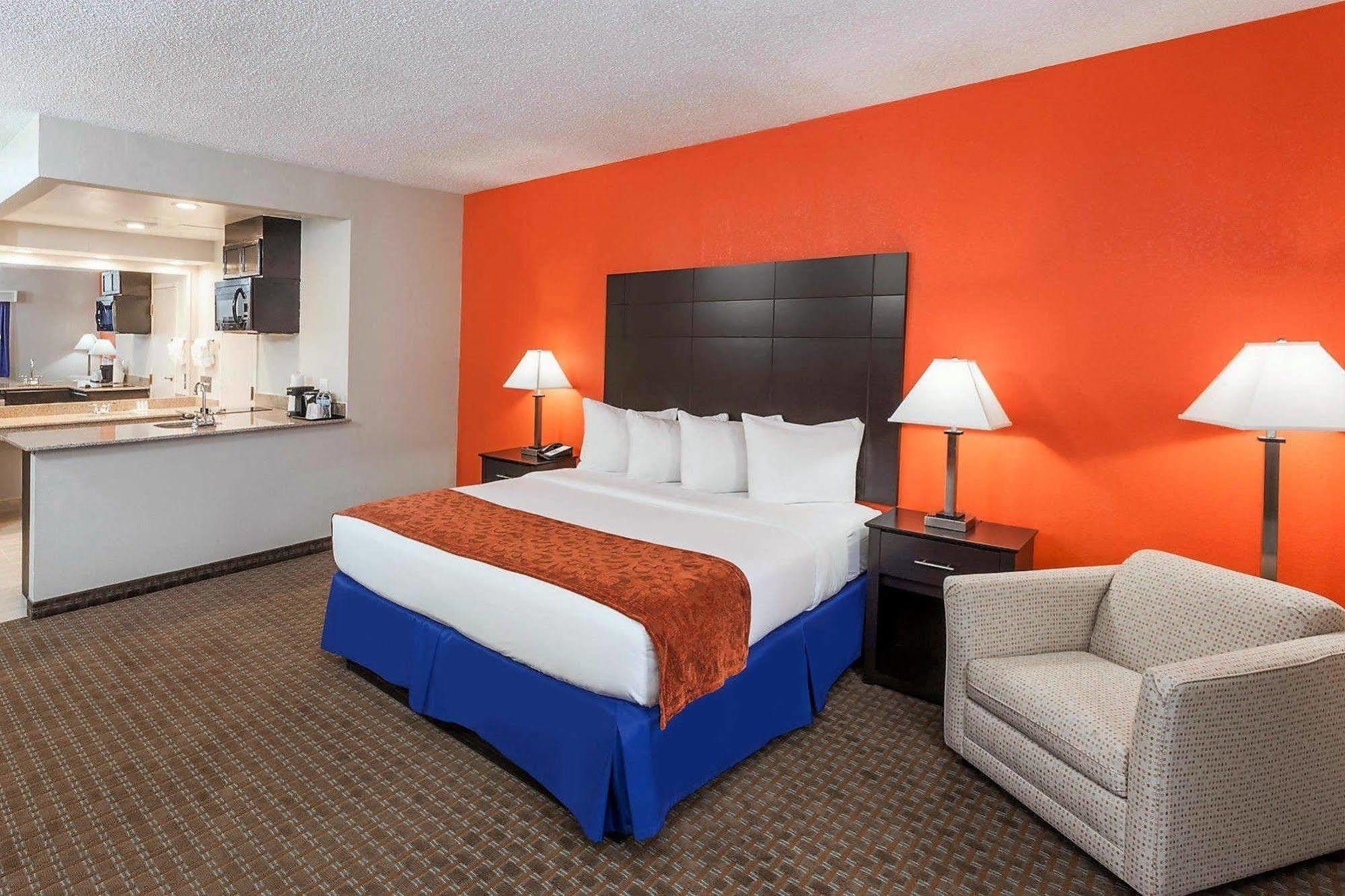 Comfort Inn & Suites Mundelein-Vernon Hills Bagian luar foto